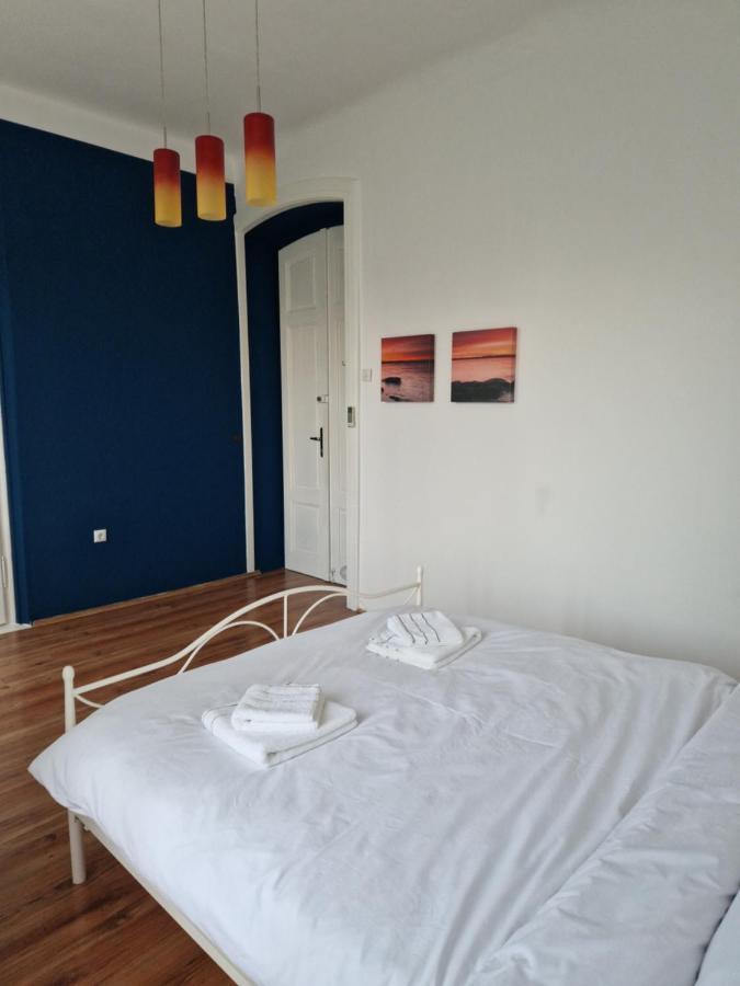 Queen Of Stay - Apartment Lili Рийека Екстериор снимка